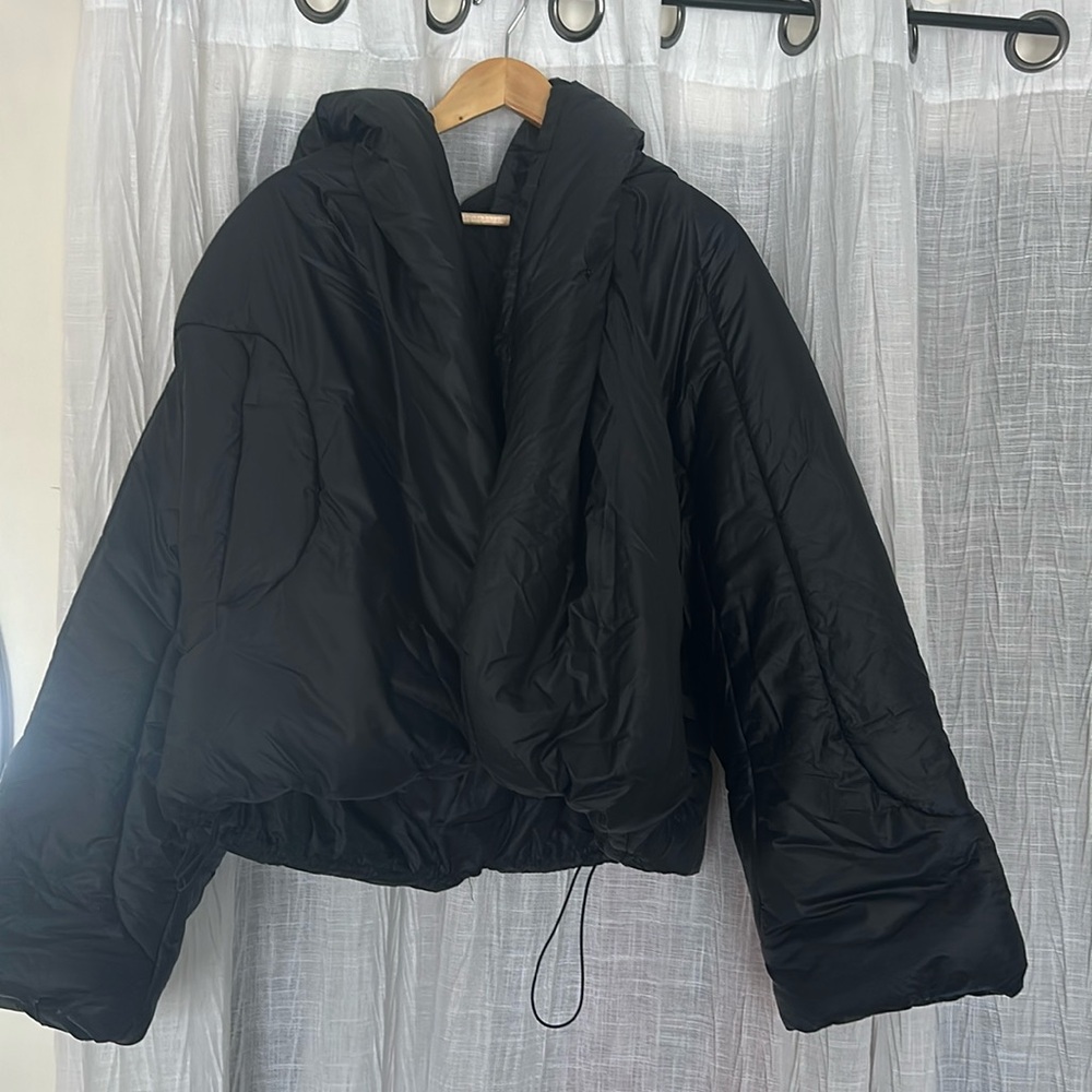 lululemon athletica Black Puffer Jacket with Hood